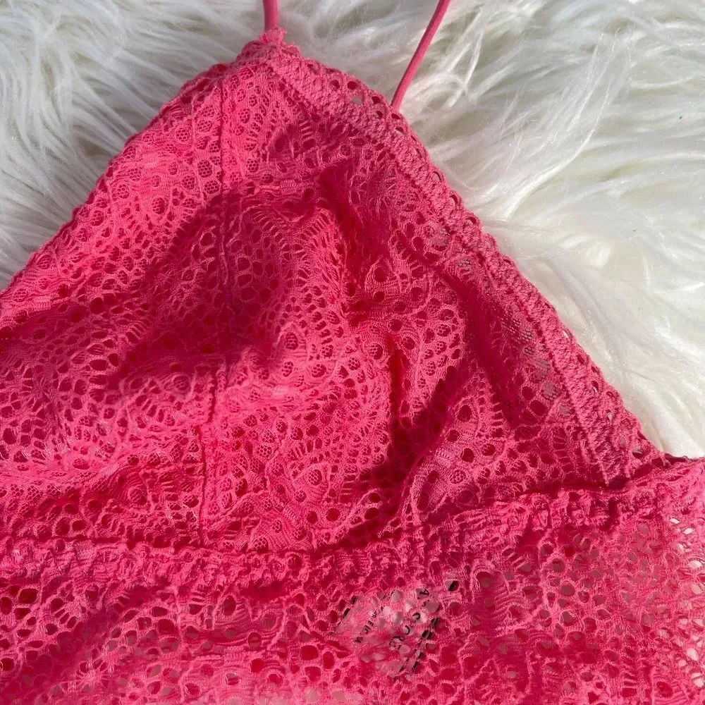Victoria's Secret NWOT Pink Eyelet‎ Lace Bralette Sz M